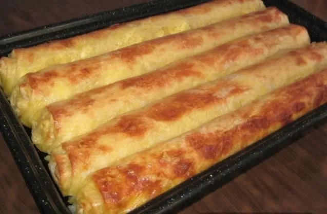 Blätterteig-Schinken-Käse-Stangen