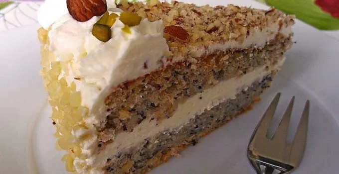 Nuss-Mohn-Torte